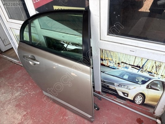 HONDA CİVİC FD6 ARKA SAĞ KAPI