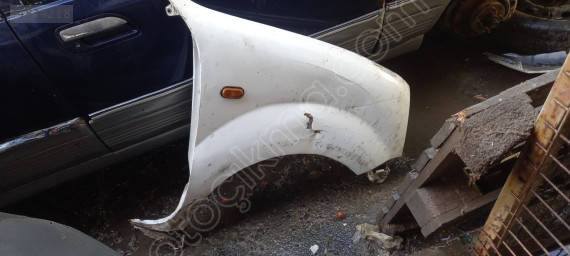 Renault Kangoo sağ ön çamurluk