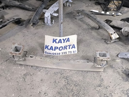 Ford connect ön tampon demiri