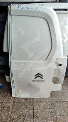Citröen berlingo sağ arka kapı