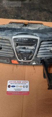 RENAULT LAGUNA 3 KLİMA PANELİ