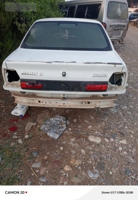 Renault 19 bagaj kapağı