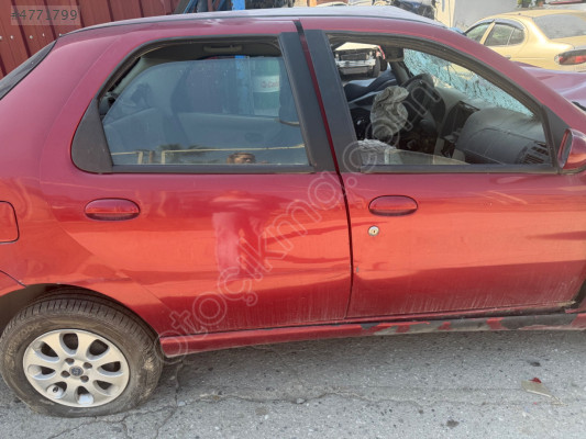 Fiat Albea sağ arka kapı