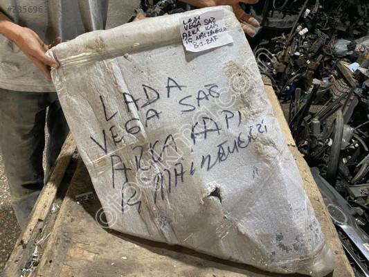 LADA VEGA SAĞ ARKA KAPI İÇ ÇEKME KOLU ORJİNAL