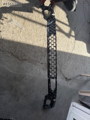 Fiat Egea Cross alt panjur çıkma orijinal