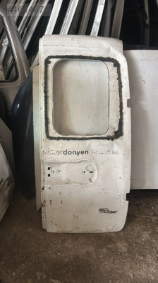 doblo 3 sağ bagaj kapağı