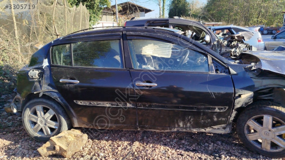 Megane 2 sağ ön kapı