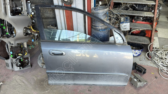 2005 Honda civic ÇIKMA ORJINAL  hatchback sağ ön kapı