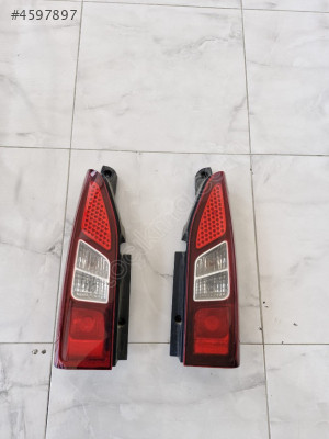 CITROEN BERLİNGO 3 SAĞ ARKA STOP
