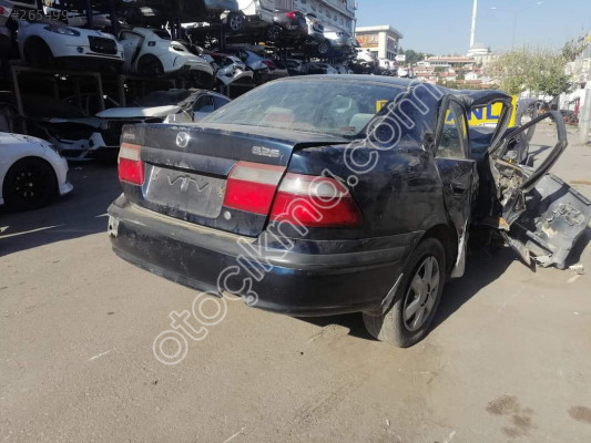 Mazda 626 bagaj kapağı