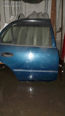 TOYOTA COROLLA EFSANE SAĞ ARKA KAPI