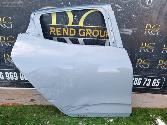 RENAULT CLİO 5 SAĞ ARKA KAPI ORİJİNAL ÇIKMA