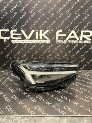 VOLVO XC40 2022-2025 SAĞ FAR