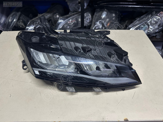 Peugeot 308 sağ ön far