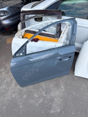 Opel Corsa f sol ön kapı