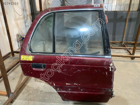 MİTSUBİSHİ LANCER SAĞ ARKA KAPI 1990 MODEL ORJİNAL ÇIKMA
