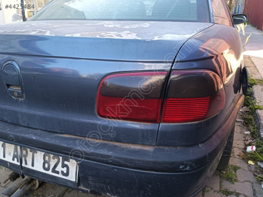 1995 opel omega sağ arka stop