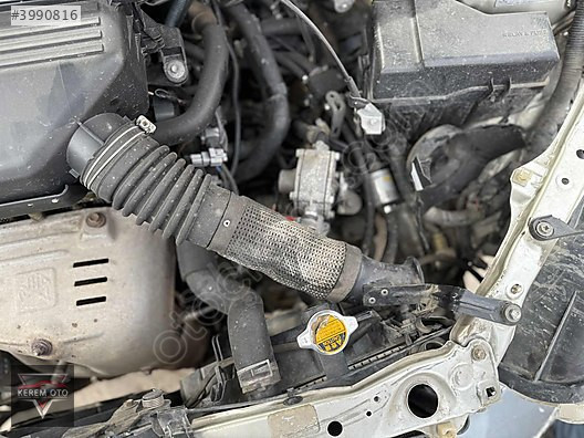 TOYOTA RAV4 SİGORTA KUTUSI