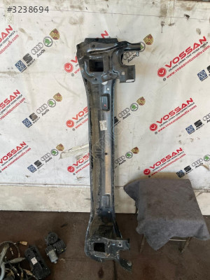 7e0807109d T8 Transporter tampon demiri - Volkswagen 7e0807109d Orijinal Çıkma Yedek Parça Ankara
