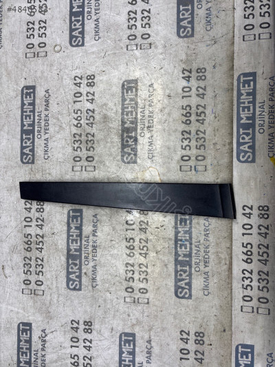 ÇIKMA FORD FUSİON SOL ARKA KAPI DİREK KAPLAMASI