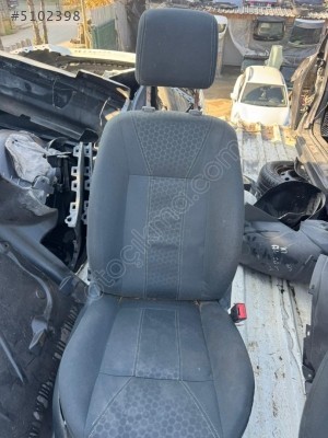 FORD FİESTA ÖN KOLTUK