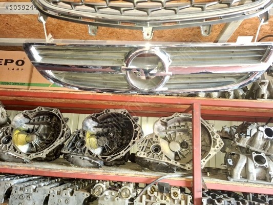 ÖZMEN OPEL ZAFİRA ÖN PANJUR