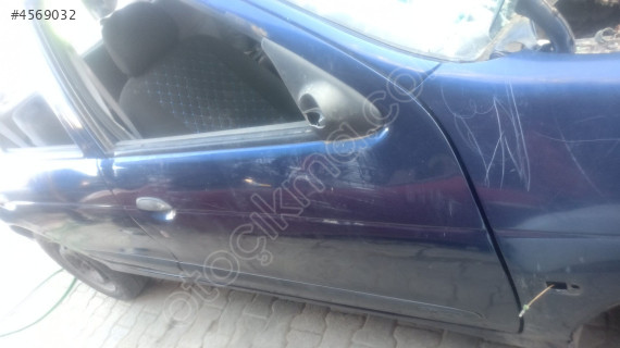 peugeot 307 sağ ön kapı