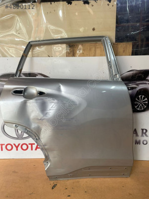 TOYOTA RAV4 CIKMA ORJINAL SAG ARKA KAPI