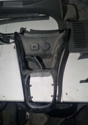 OPEL CORSA E ORTQ KONSOL ÇERÇEVESİ