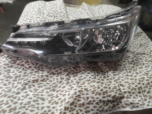 TOYOTA COROLLA SOL ÖN FAR ORJİNAL