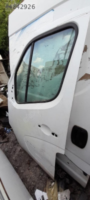 Renault master üç çıkma sol ön kapı