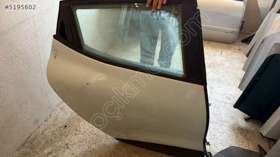 2015-18 MODEL RENAULT CLİO 4 SOL ARKA KAPI