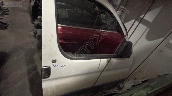 PEUGEOT PARTNER SAĞ ÖN KAPI