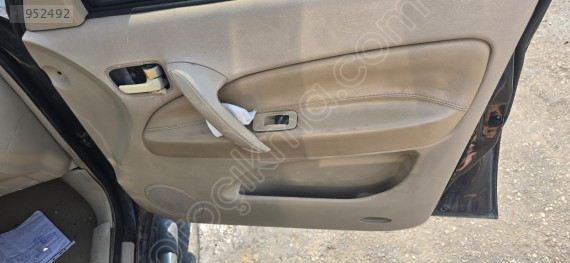 chery tiggo pro3 2,0 benzinli sağ ön kapı döşemesi