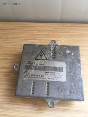 Ford Mondeo far beyni