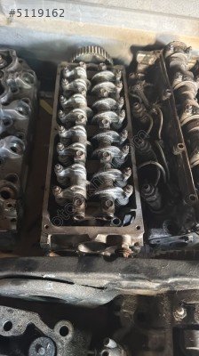 Mazda 323 silindir kapağı
