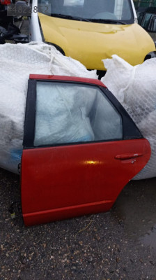 Nissan altıma sol arka kapi