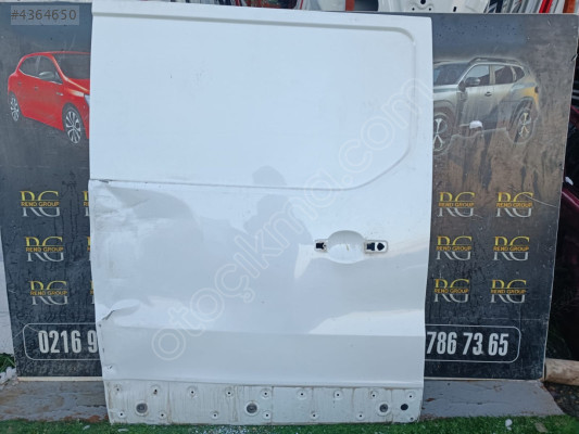 RENAULT TRAFIC 3 SAĞ SÜRGÜLÜ KAPI ORİJİNAL ÇIKMA