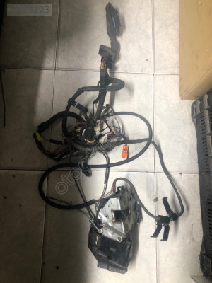 BMW E38 E39 E53 Kapı kilidi 67118352165