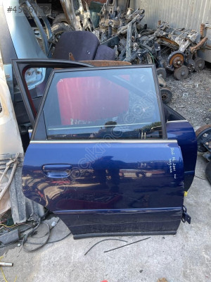 AUDİ A4 SW SAĞ ARKA KAPI