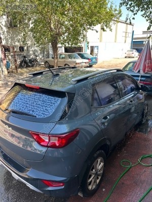 Kia stonic sağ ön ve arka kapı hatasız