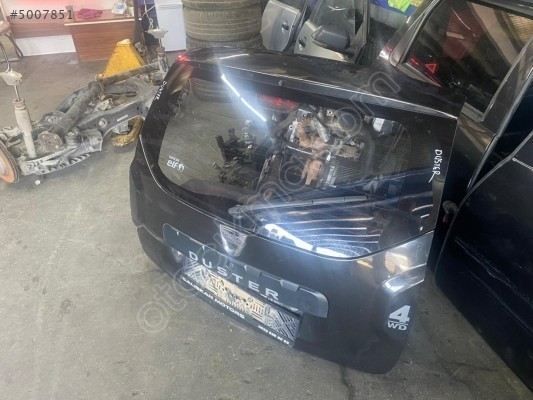 DACİA DUSTER BAGAJ KAPAĞI