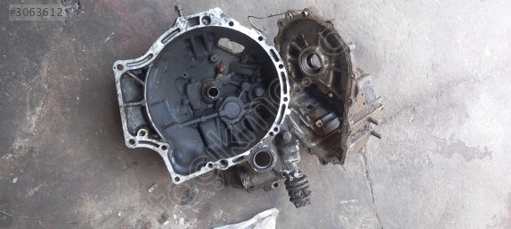 Çıkma mazda 323 şanzıman kümbeti