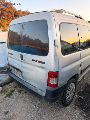 Peugeot partner sağ sürgülü kapı
