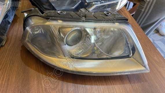VOLKSWAGEN PASSAT B5 SAĞ FAR
