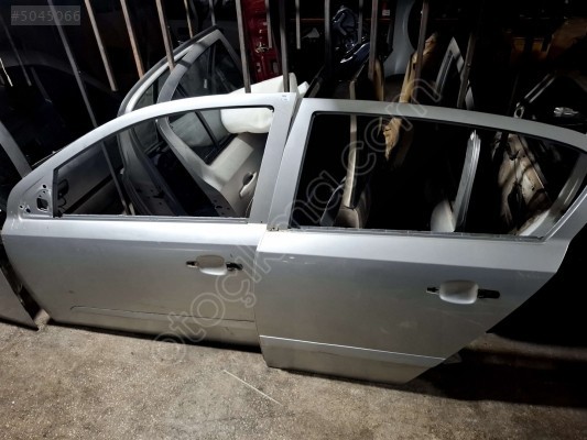 ÖZMEN OPEL ASTRA H ÇIKMA SOL ÖN ARKA KAPI