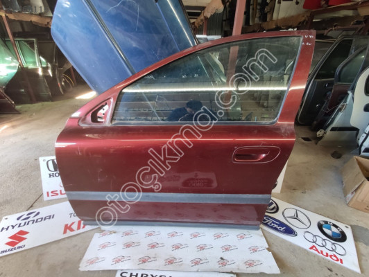 VOLVO V70 SOL ÖN KAPI