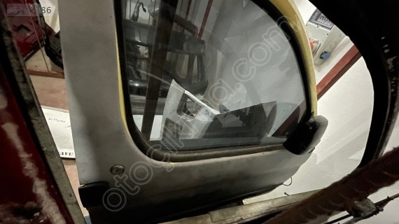PEUGEOT PARTNER SAĞ ÖN KAPI orijinal çıkma