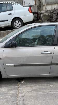 RENAULT MEGANE 2 SOL ÖN KAPI GIRI HATASIZ TEMİZ
