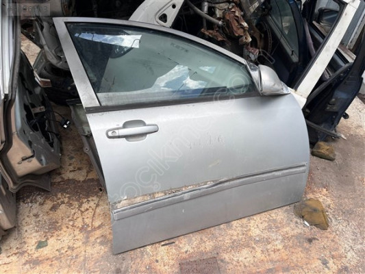 Chery Alia sag ön kapı